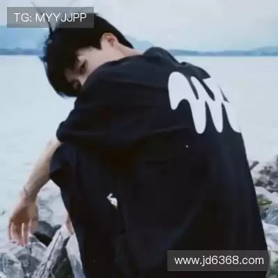 华菁俭